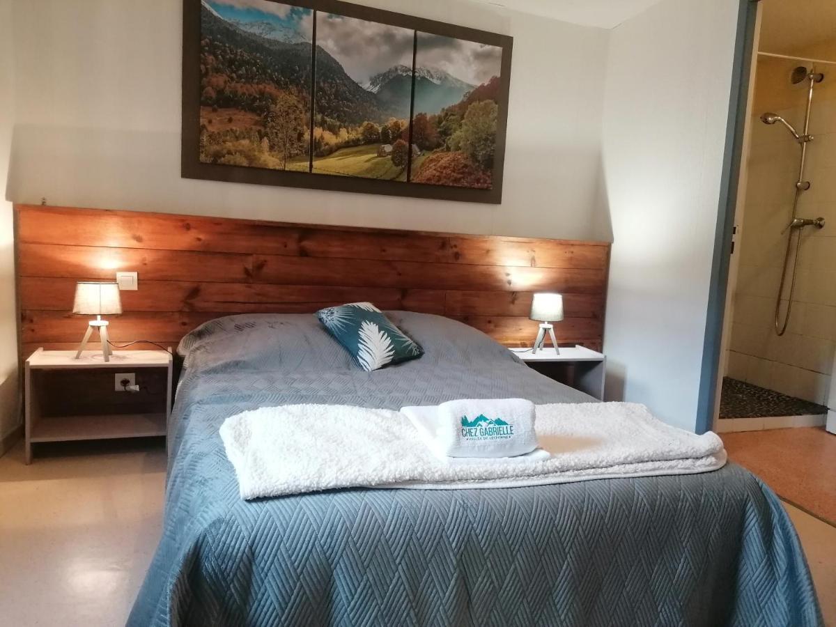 Auberge Chez Gabrielle - Vallée de Lesponne Beaudéan Exterior foto