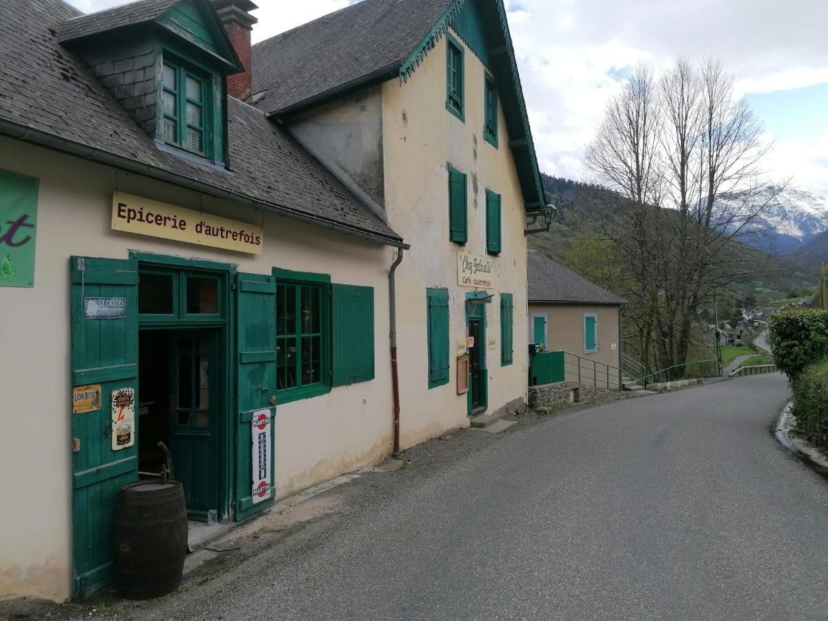 Auberge Chez Gabrielle - Vallée de Lesponne Beaudéan Exterior foto