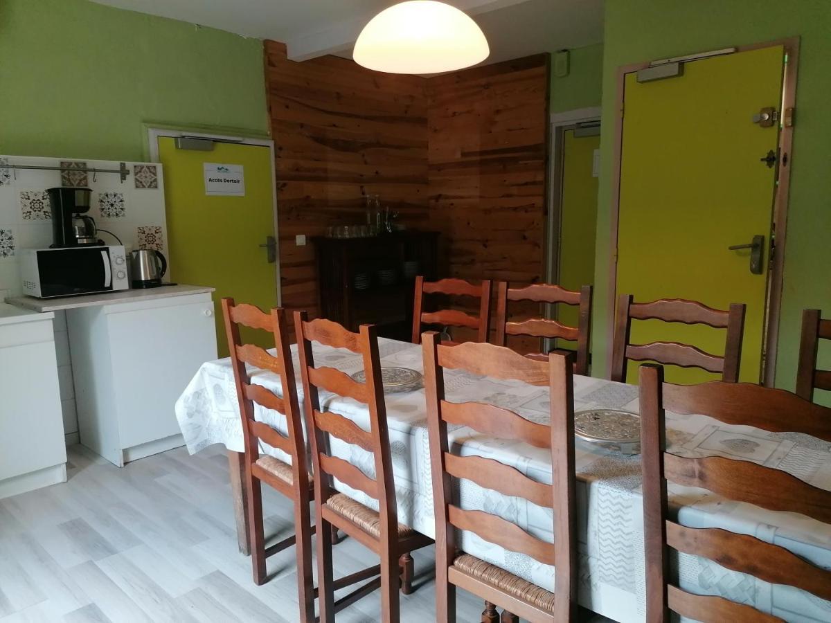 Auberge Chez Gabrielle - Vallée de Lesponne Beaudéan Exterior foto